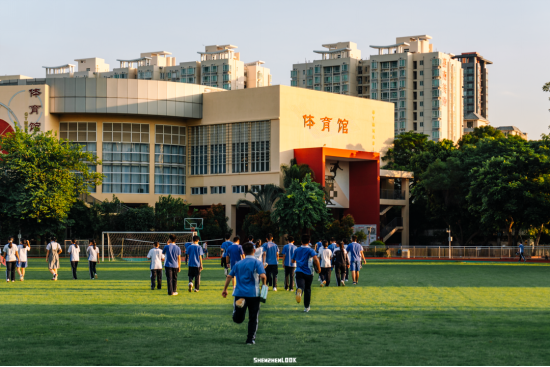 校招公告｜深圳市南头中学：百年书院，寻找发光的你1950.png